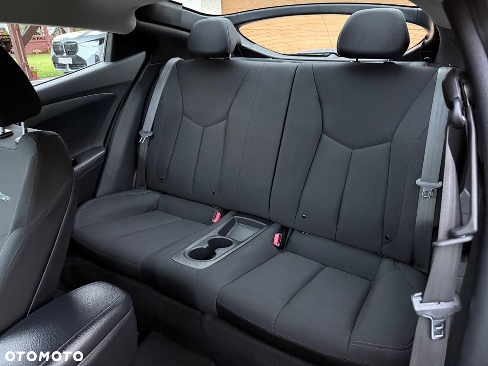 Hyundai Veloster 1.6 Premium - 25