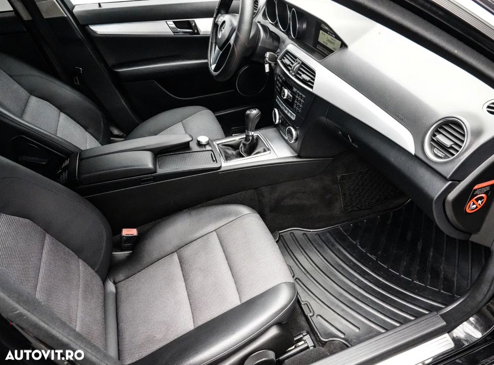 Mercedes-Benz C 250 CDI DPF (BlueEFFICIENCY) Avantgarde - 13