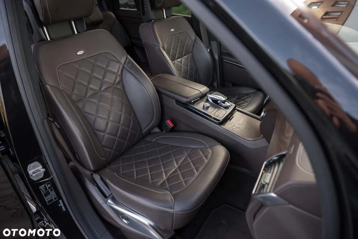 Mercedes-Benz GLS 500 4Matic 9G-TRONIC AMG Line - 22