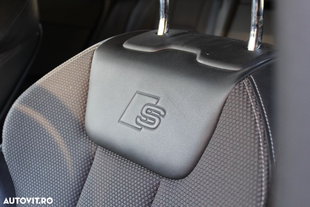 Audi A4 Avant 2.0 40 TDI quattro S tronic S Line - 37