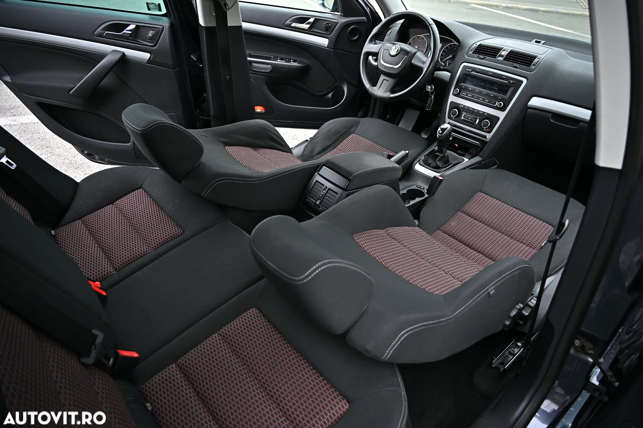 Skoda Octavia 1.4 Ambiente TSI - 14