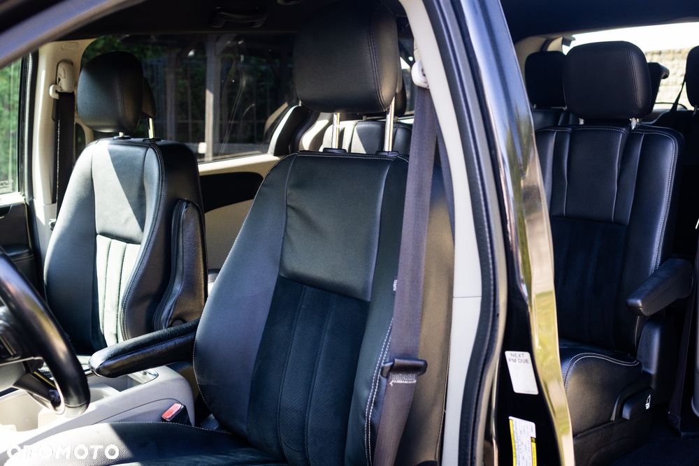 Dodge Grand Caravan 3.6 R/T - 8
