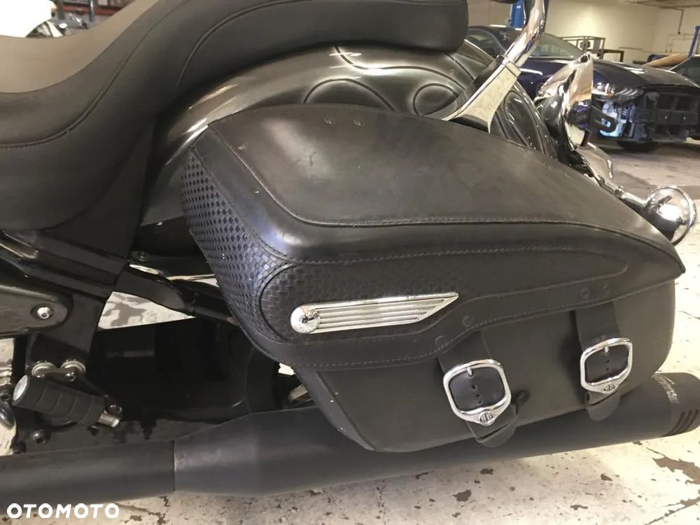 Yamaha Road Star - 8