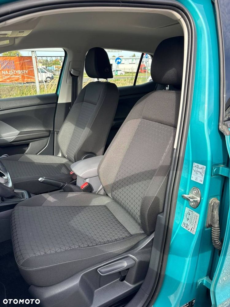 Volkswagen T-Cross - 24