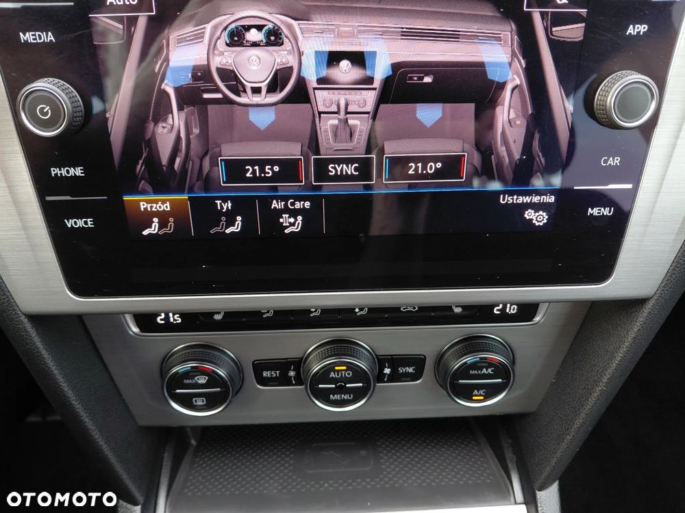 Volkswagen Passat 1.6 TDI SCR DSG Comfortline - 9