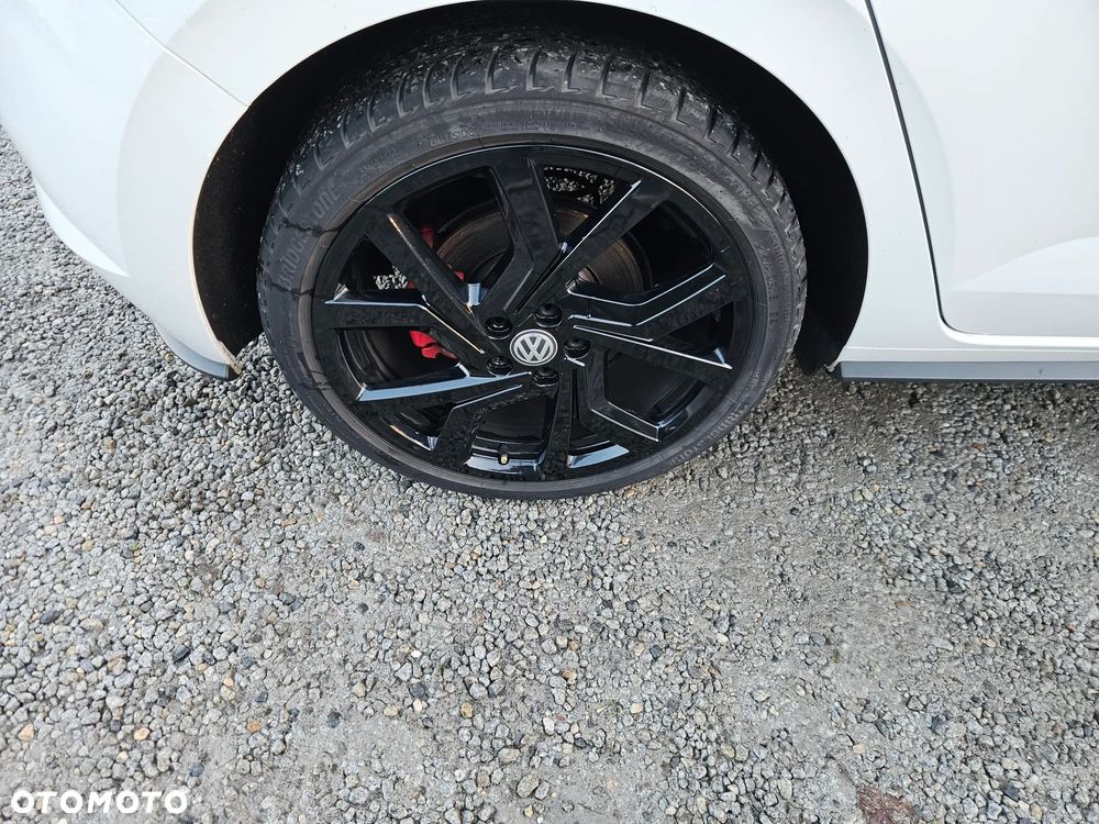 Volkswagen Polo 2.0 TSI DSG GTI - 16