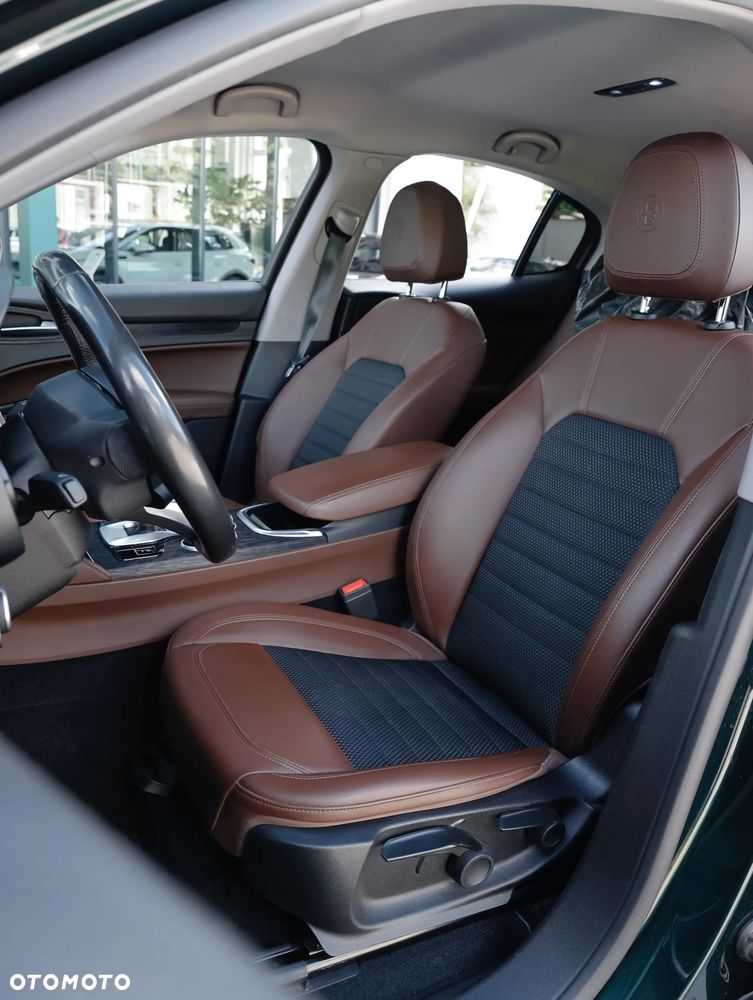 Alfa Romeo Stelvio 2.0 Turbo Q4 - 12