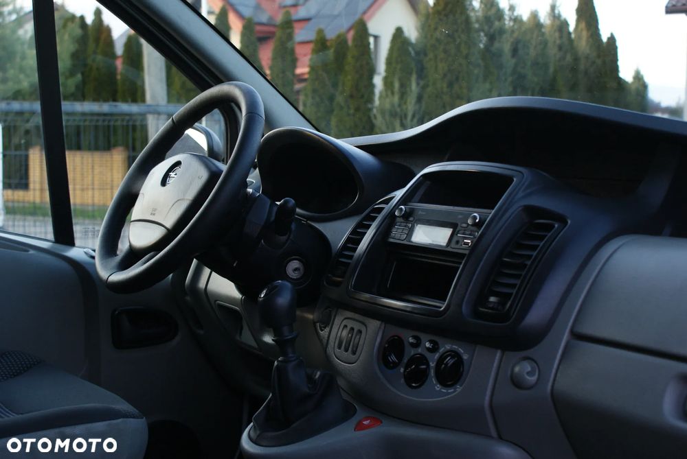 Opel Vivaro - 13