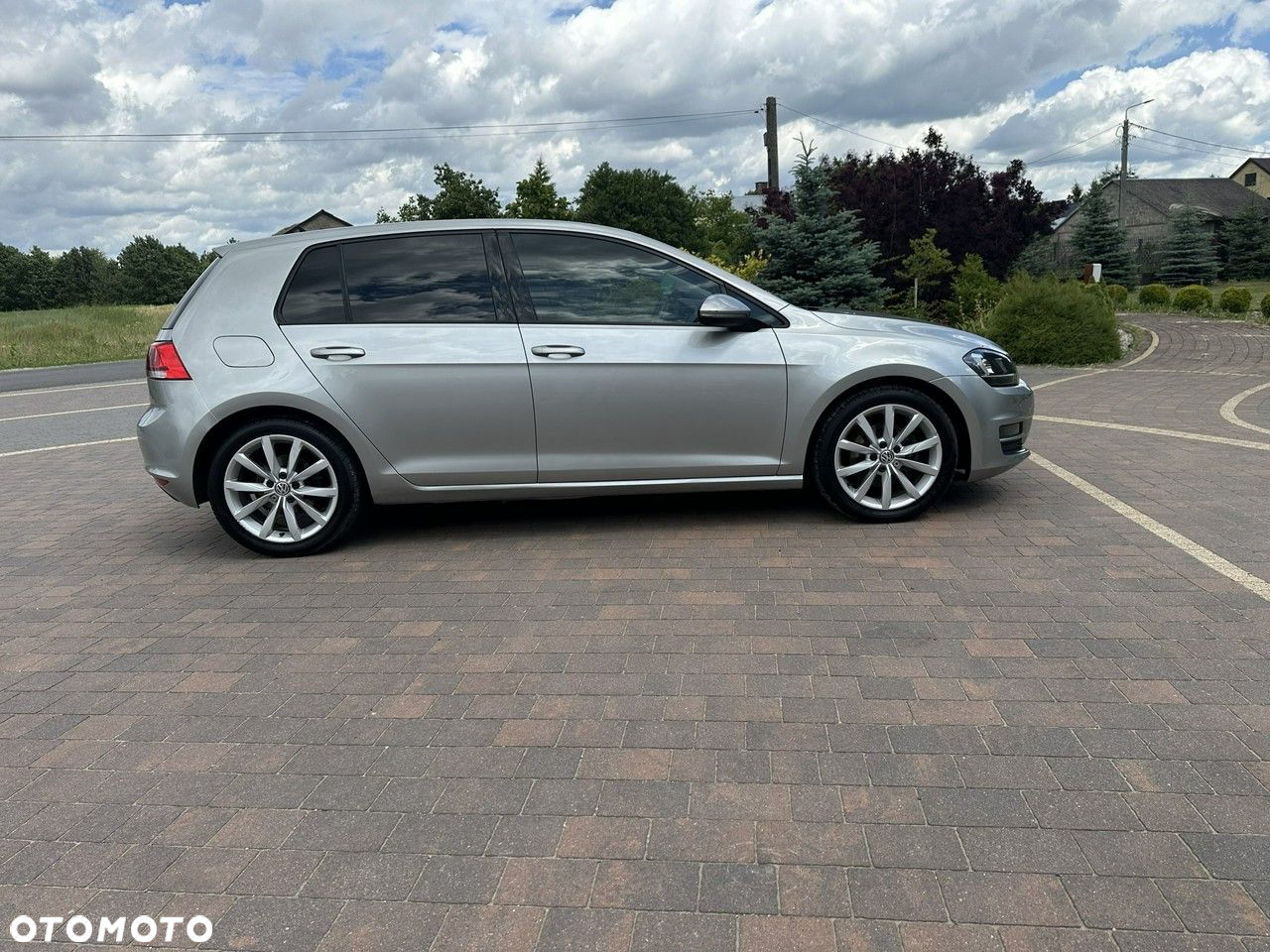 Volkswagen Golf - 8