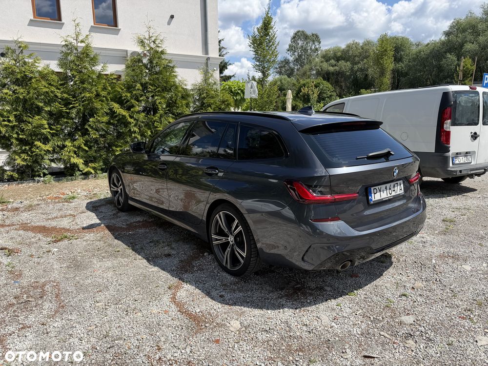 BMW Seria 3 318d mHEV - 6