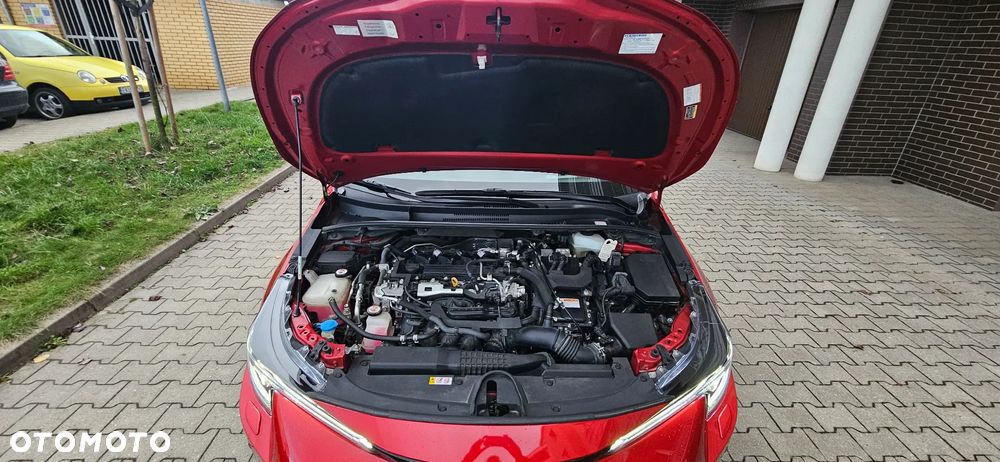 Toyota Corolla 2.0 Hybrid Executive - 11