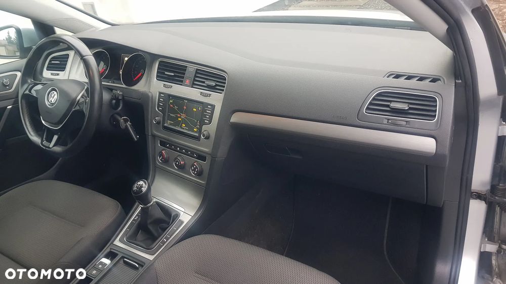 Volkswagen Golf 1.2 TSI BlueMotion Technology Trendline - 29