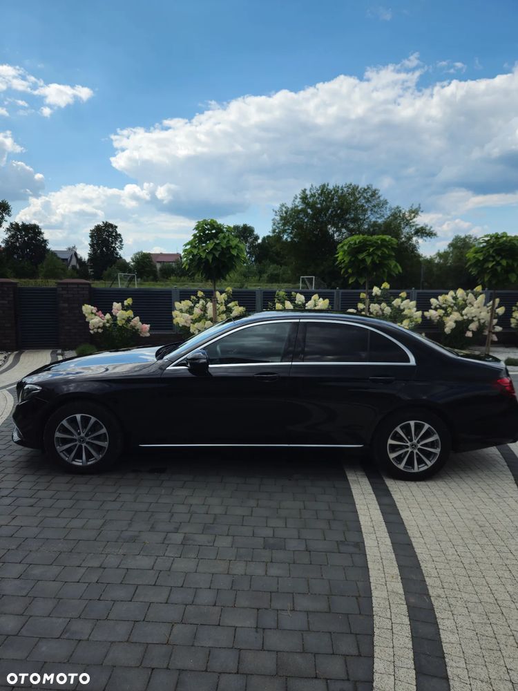 Mercedes-Benz Klasa E 220 d 4-Matic Business Edition 9G-TRONIC - 6