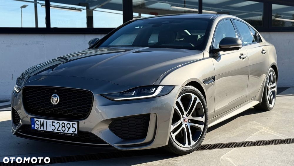 Jaguar XE D200 R-Dynamic HSE - 4