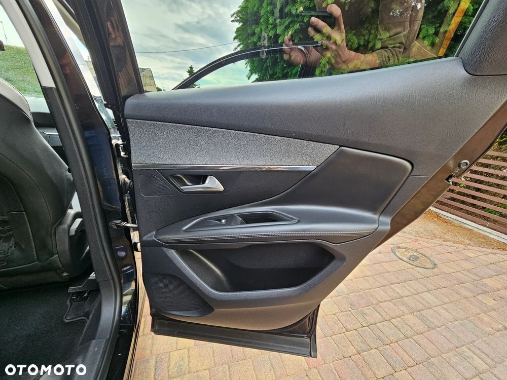 Peugeot 3008 - 19