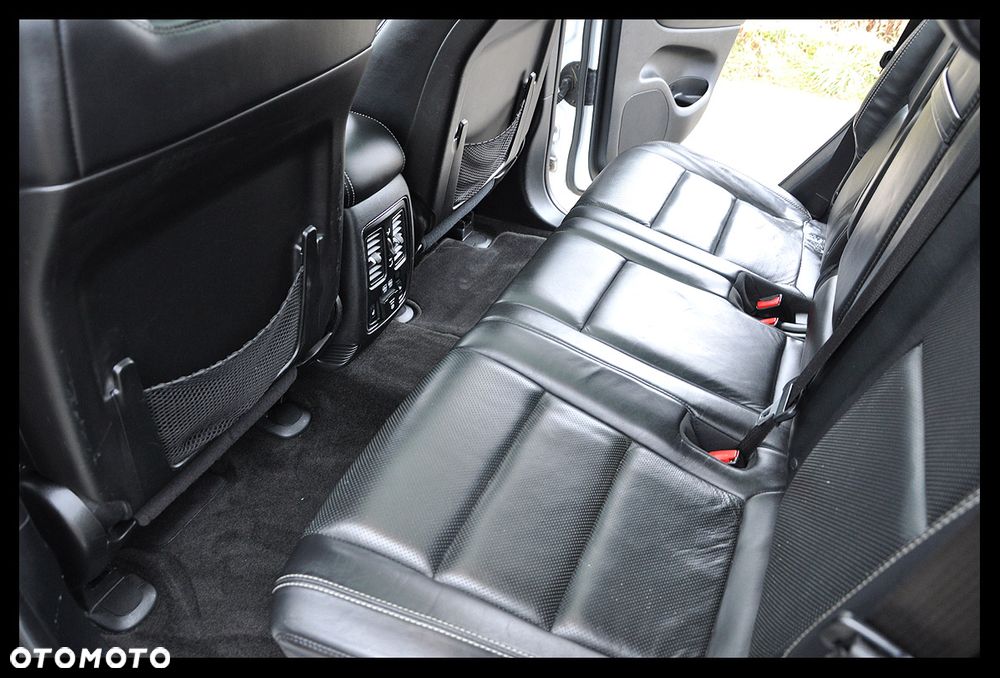 Jeep Grand Cherokee - 27