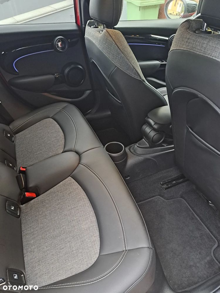 MINI Cooper Classic Trim - 18