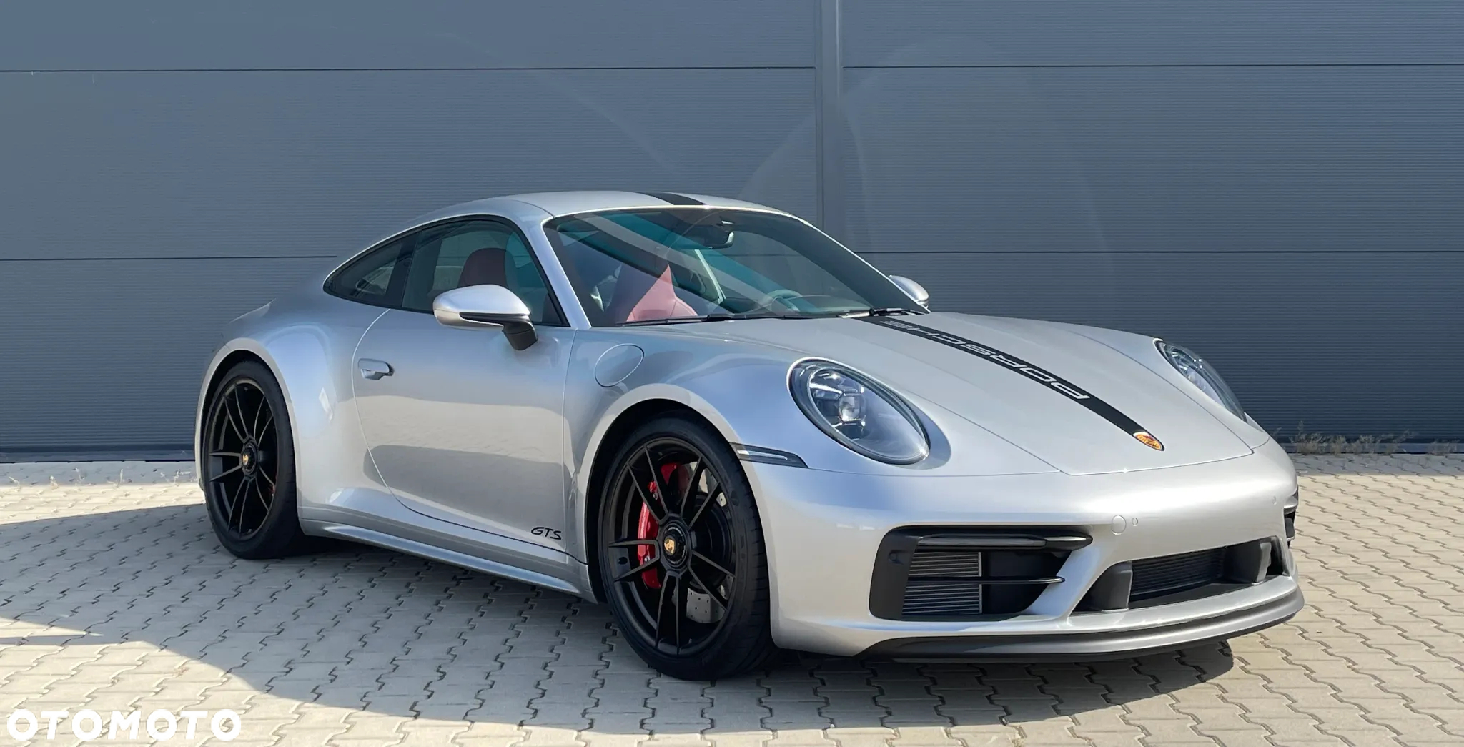 Porsche 911 Carrera 4 GTS - 3