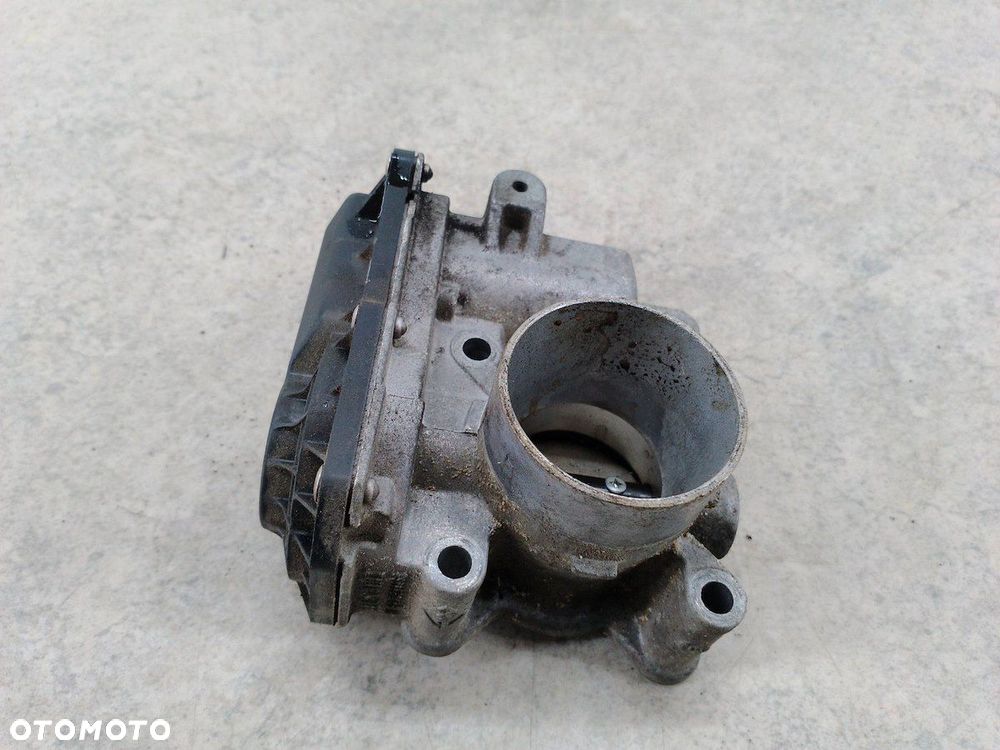 PRZEPUSTNICA RENAULT CLIO III FL 161202859R 1.2 16V - 3