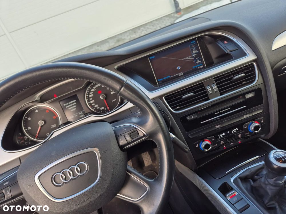 Audi A4 Avant 2.0 TDI DPF clean diesel S line Sportpaket - 9