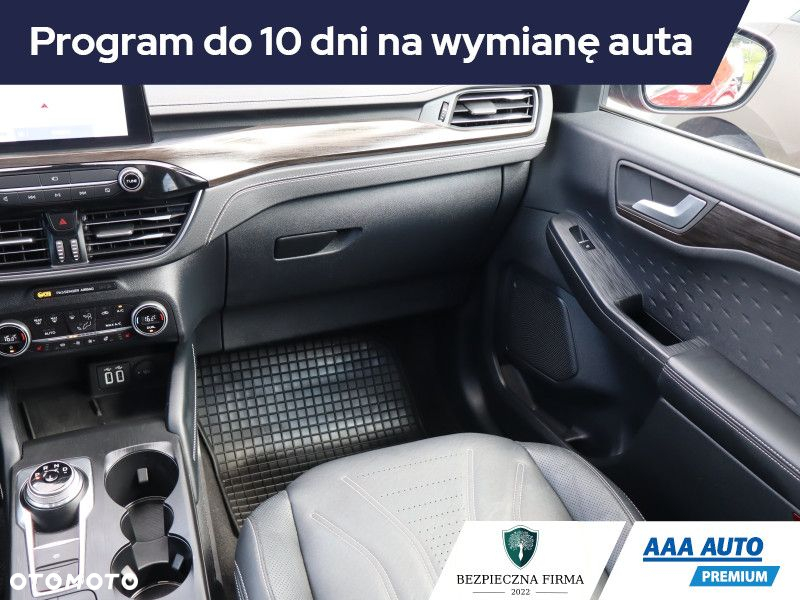 Ford Kuga - 9