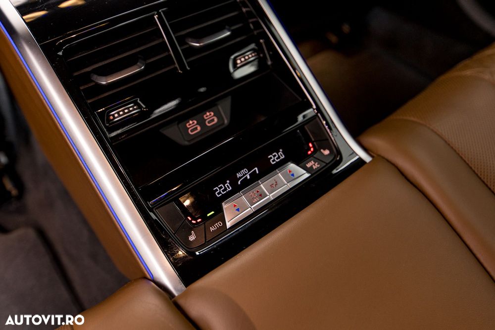 BMW M8 Competition - 13