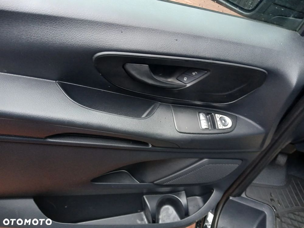 Mercedes-Benz Vito - 12