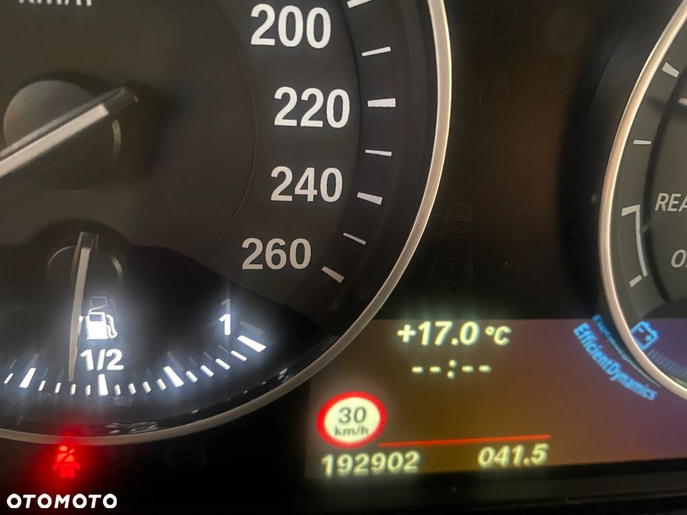 BMW Seria 1 - 30