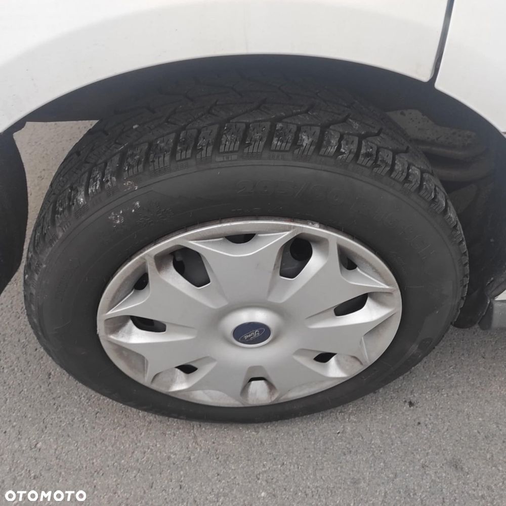 Ford Transit Connect - 27