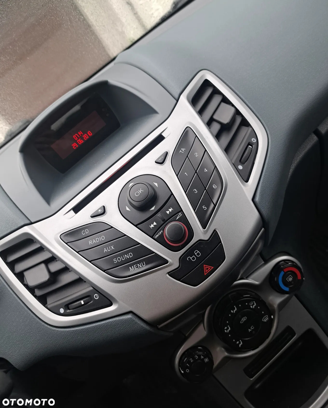 Ford Fiesta 1.4 Trend - 15