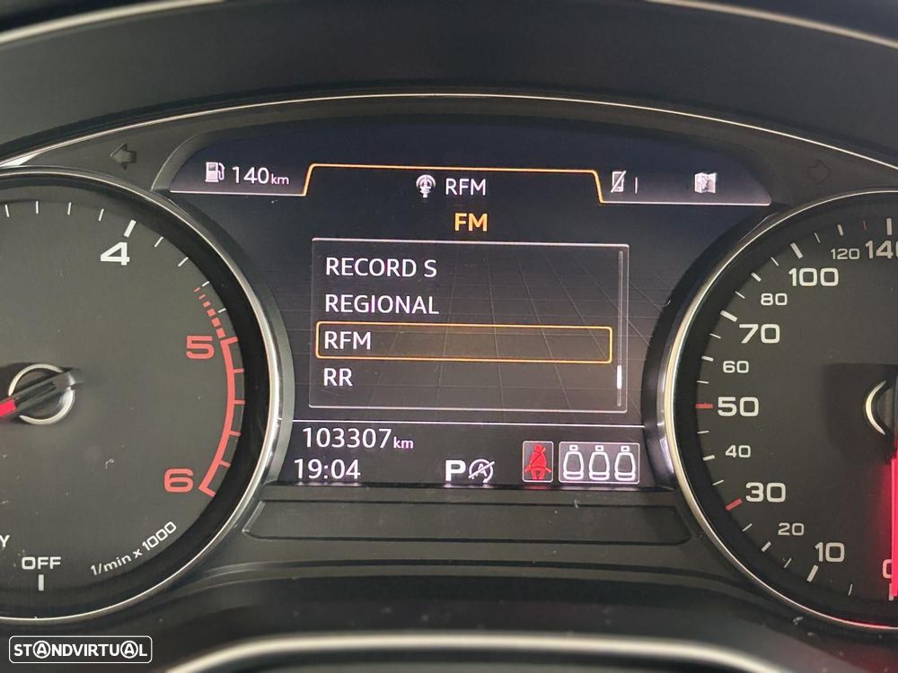 Audi A4 Avant 2.0 TDI S tronic - 6