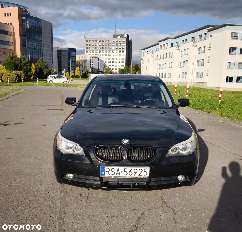 BMW Seria 5 520i - 7