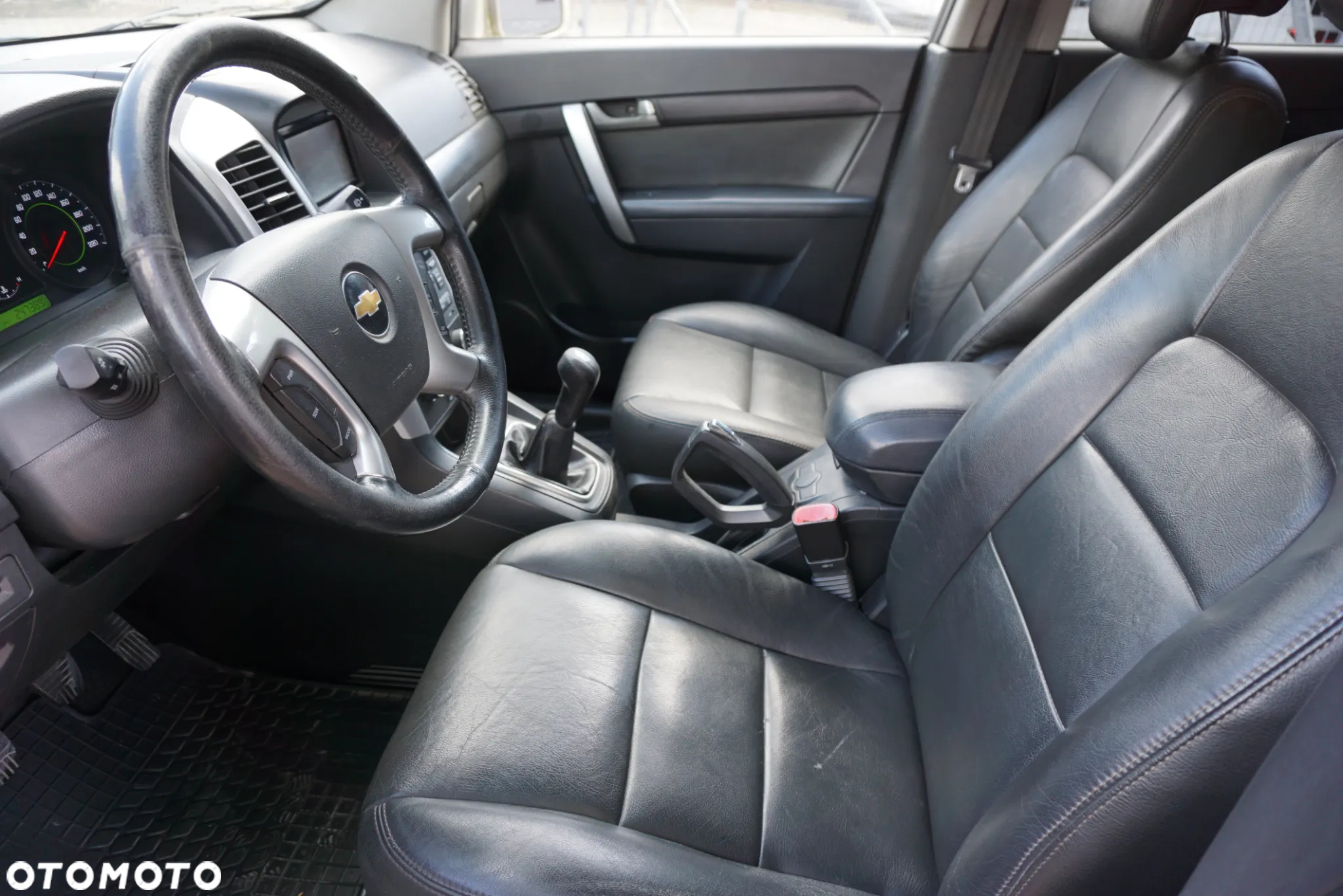 Chevrolet Captiva 2.0 d LS 5os 2WD - 8