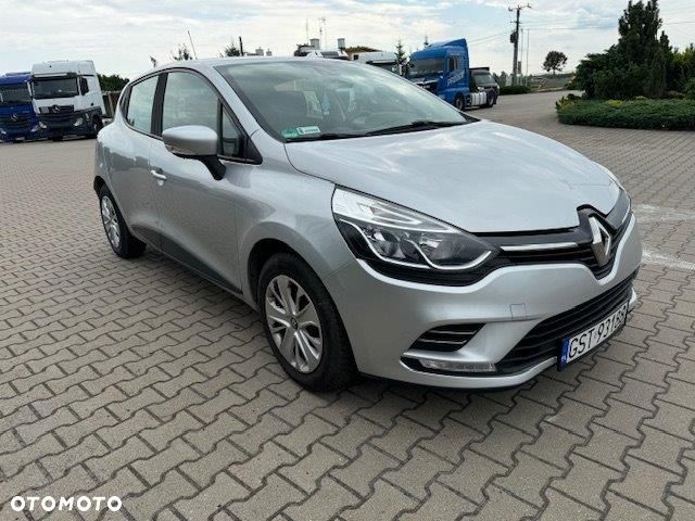 Renault Clio - 2