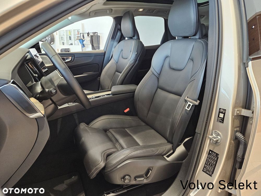 Volvo XC 60 - 22