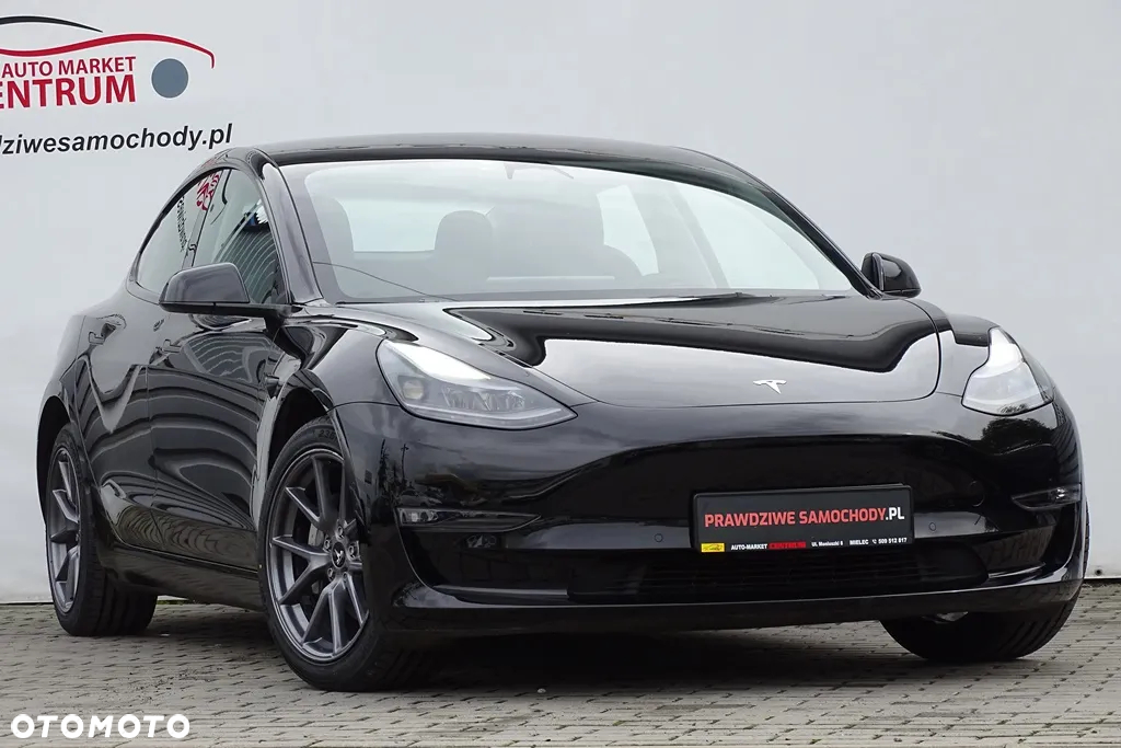 Tesla Model 3 Langstreckenbatterie Allradantrieb Dual Motor - 8