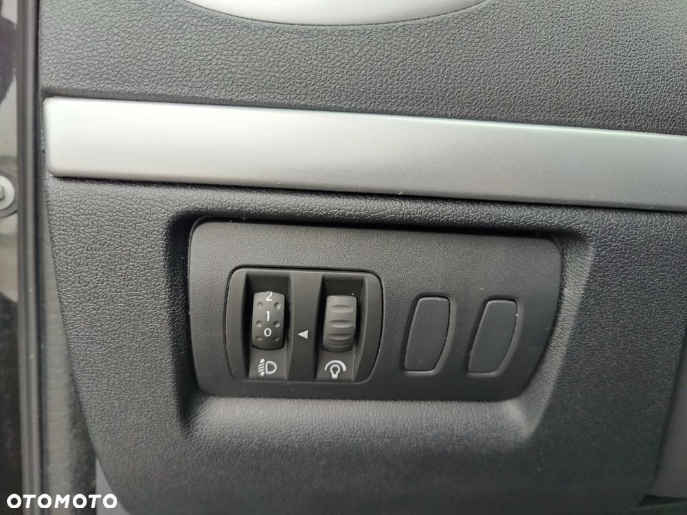 Renault Clio 1.2 16V 75 Dynamique - 16