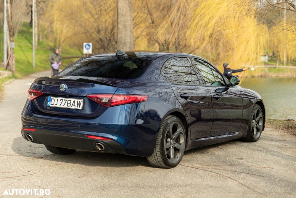 Alfa Romeo Giulia - 5