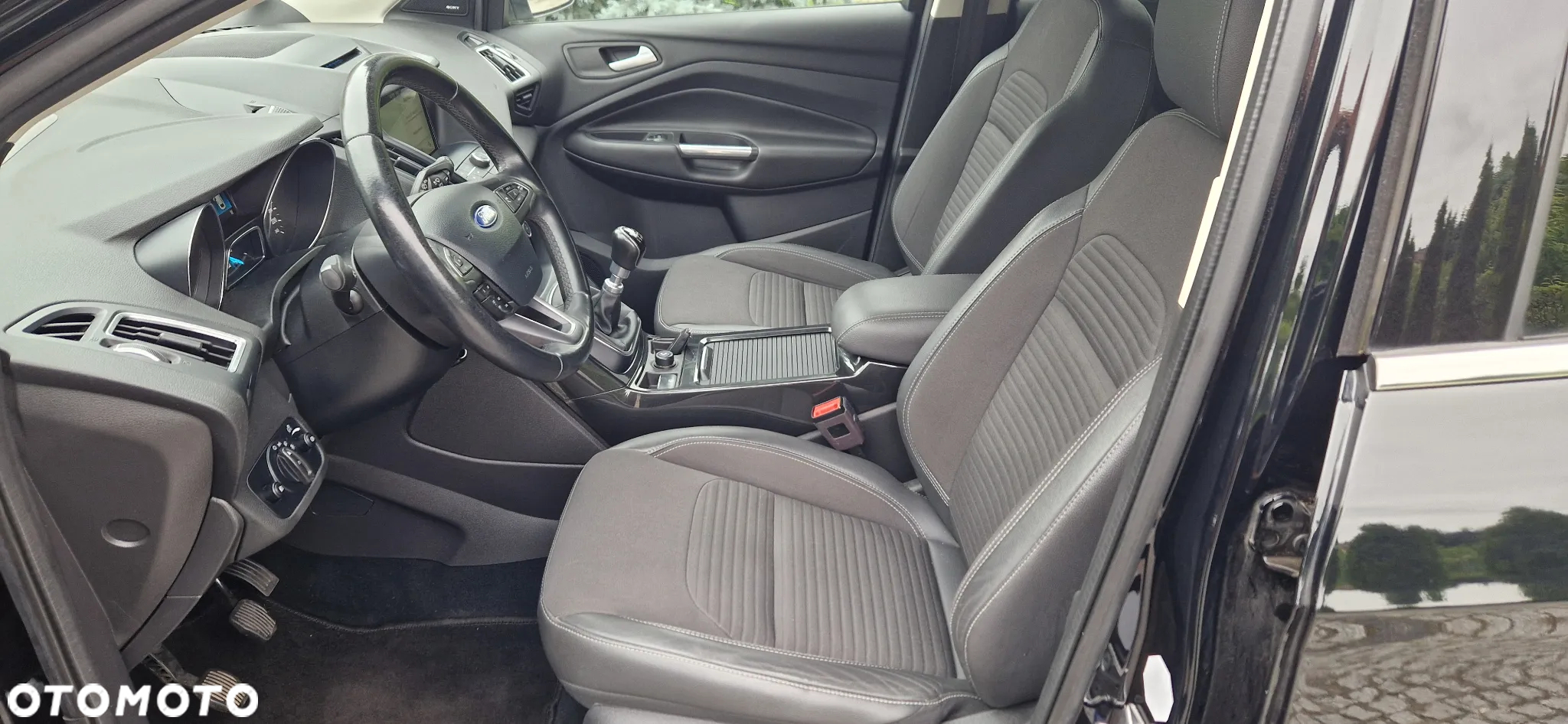 Ford Kuga 2.0 TDCi FWD Titanium Plus - 16