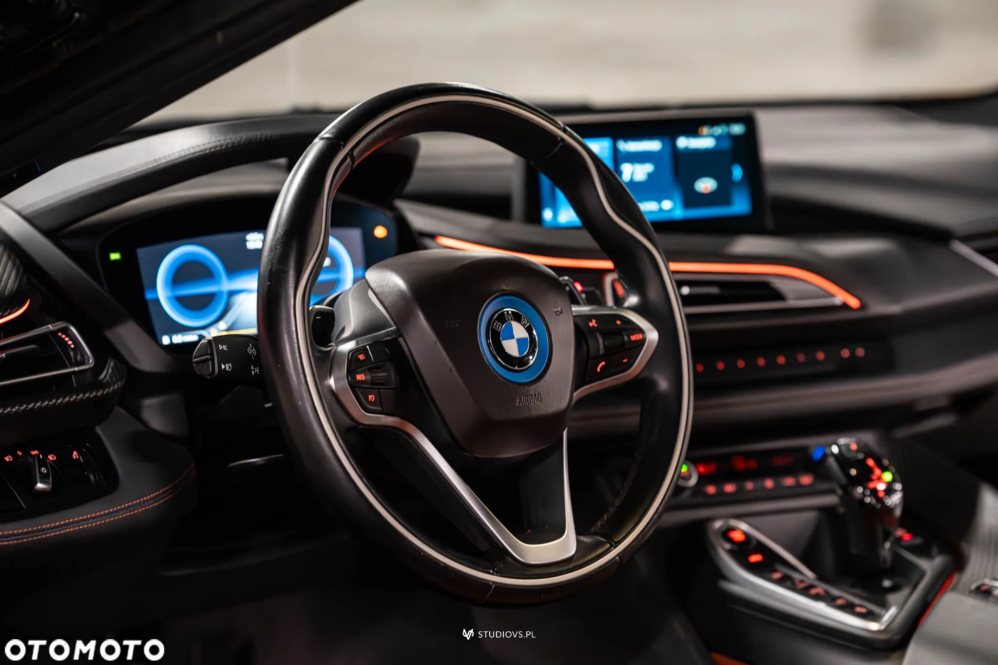 BMW i8 Coupe - 16