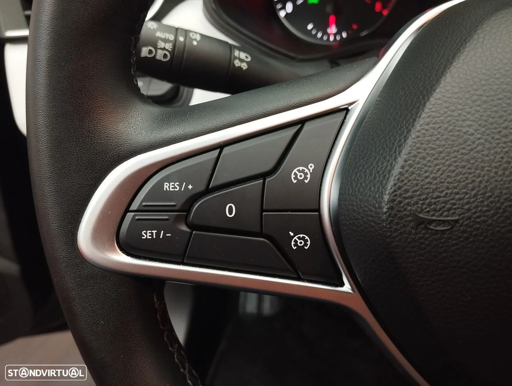 Renault Clio 1.0 TCe Evolution Bi-Fuel - 21