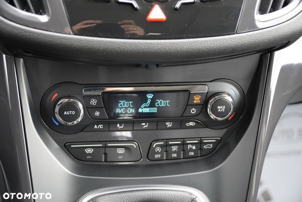 Ford Kuga 2.0 TDCi 2x4 ST-Line - 15
