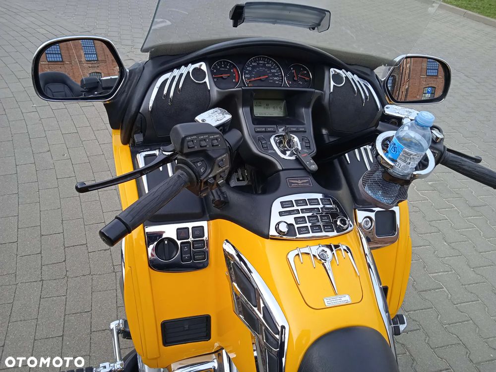 Honda GL - 8