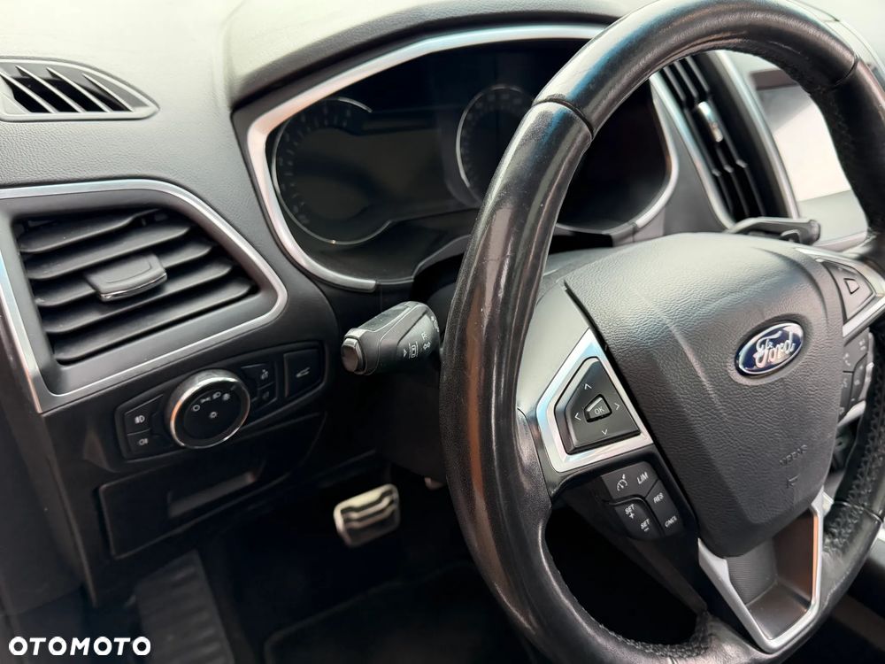 Ford Edge 2.0 TDCi Bi-Turbo 4x4 ST-LINE - 17