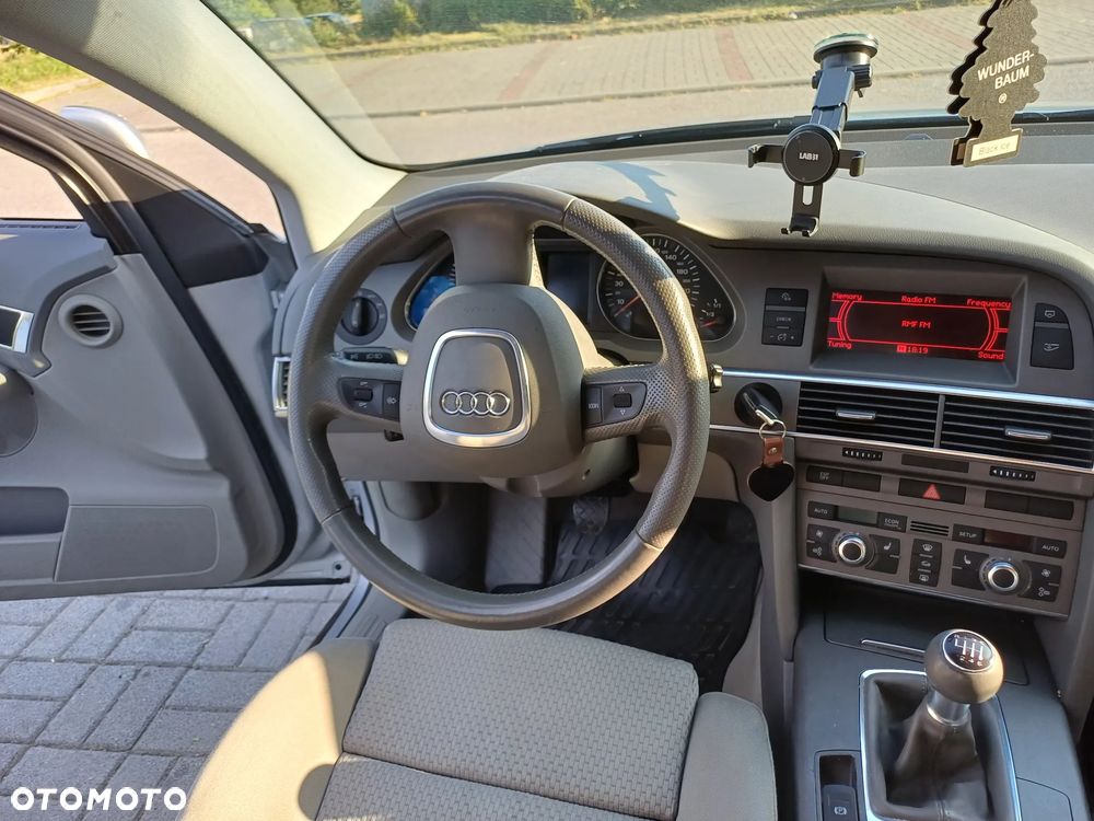 Audi A6 Avant 2.0T FSI - 13