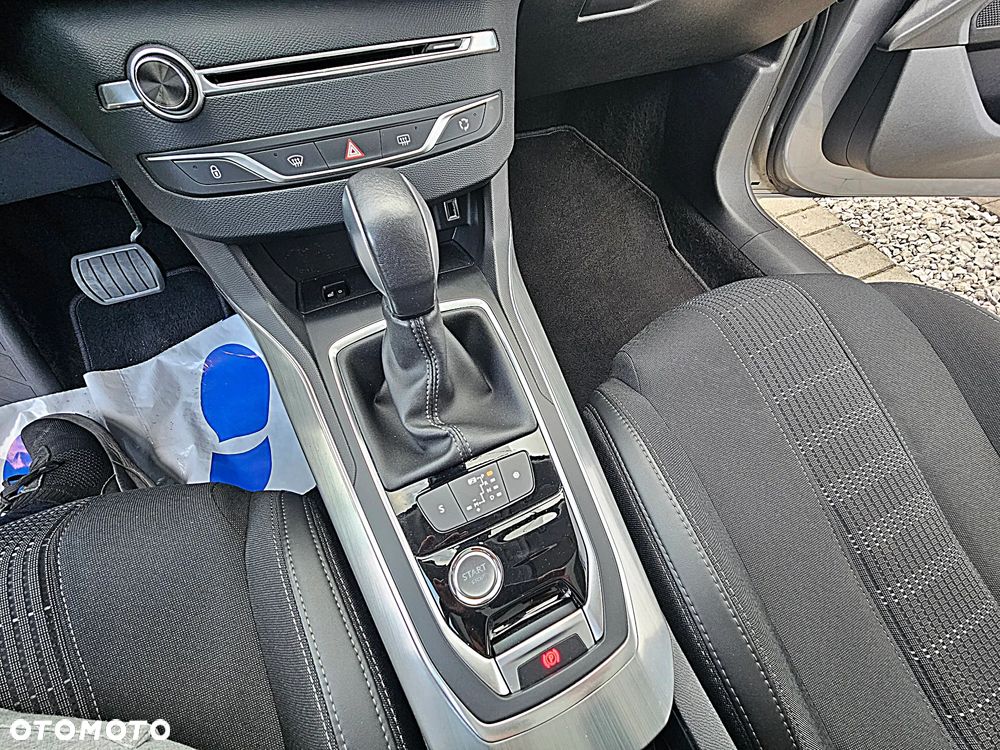 Peugeot 308 BlueHDi 150 EAT6 Stop & Start Allure - 16