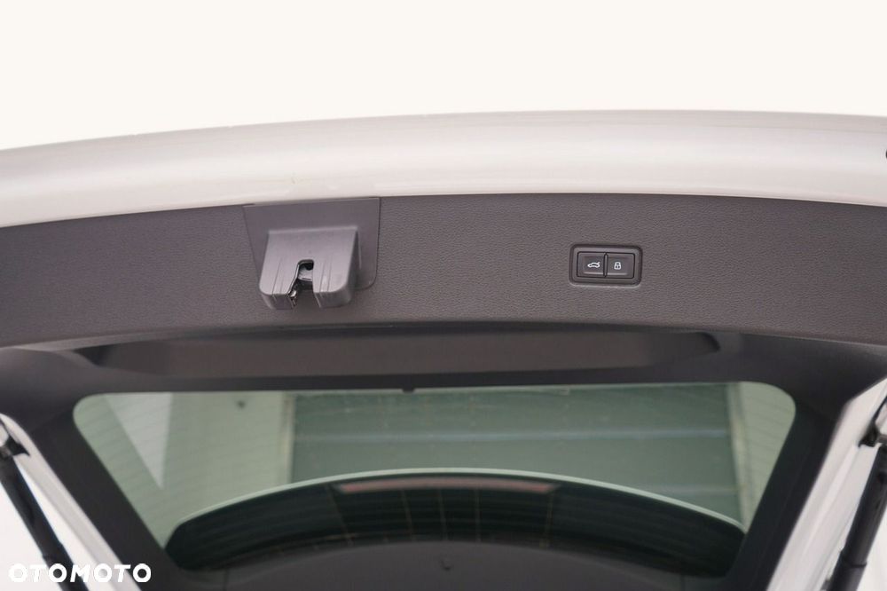 Audi Q8 - 12
