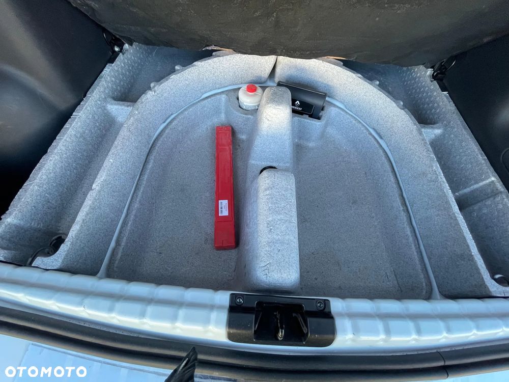 Dacia Duster 1.6 16V 4x4 Laureate - 16