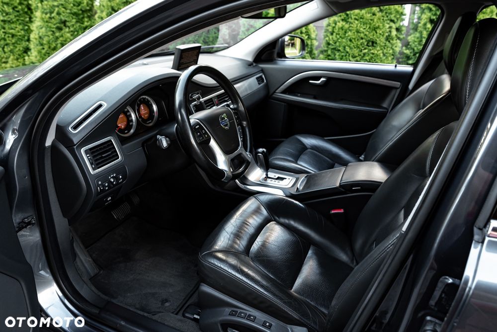 Volvo V70 2.0T Powershift Summum - 16