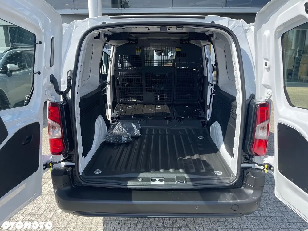 Toyota Proace City - 14
